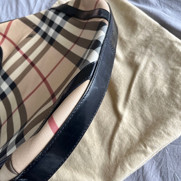 Authentic Burberry Supernova Check Large Larkin Hobo Bag - Picture 6 of 15